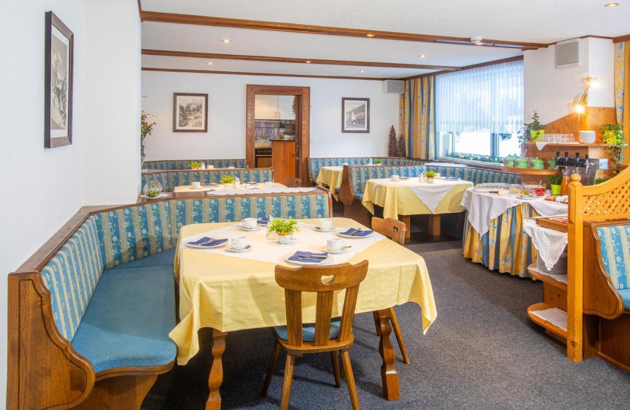 Olympia Privathotel Garni Sankt Jakob in Defereggen Exterior foto